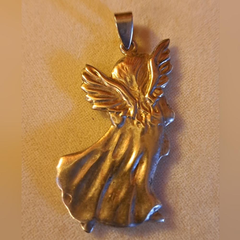 Chapal-Zenray Sterling Silver Sculpted Guardian Angel Pendant - Picture 2 of 4